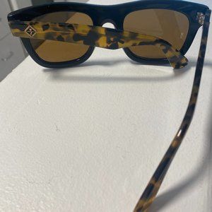 Wonderland black and tortoise sunglasses
